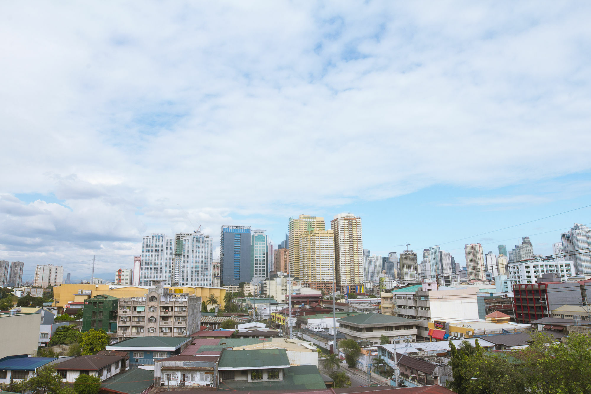 Oyo 893 Dian Suites Makati Manila Exterior foto