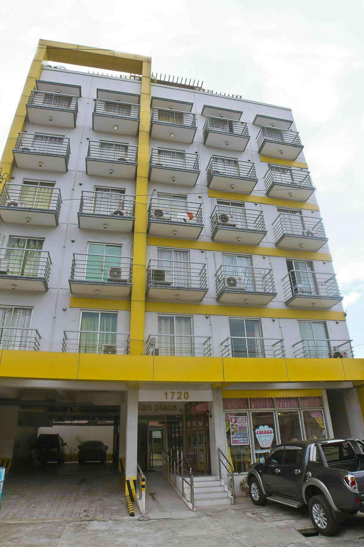 Oyo 893 Dian Suites Makati Manila Exterior foto